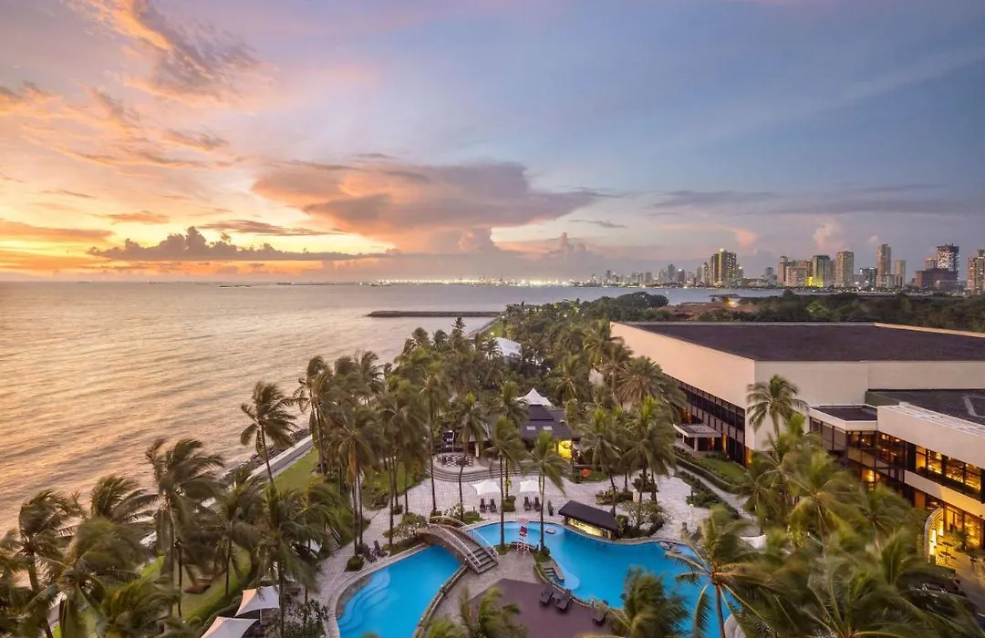 Hotel Sofitel Philippine Plaza Manila 5*